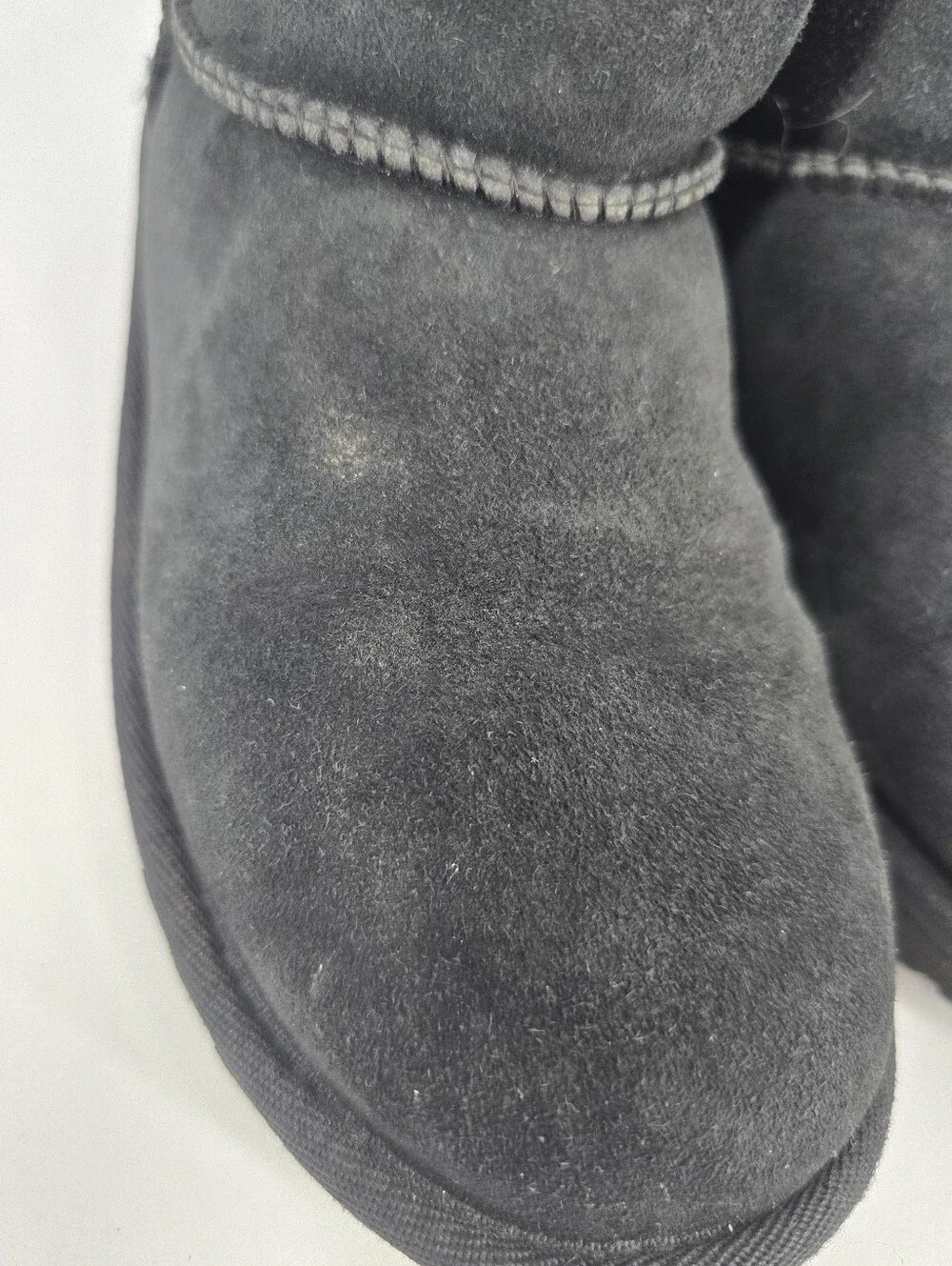 UGG Classic Mini II Boots Black Kids Size 5